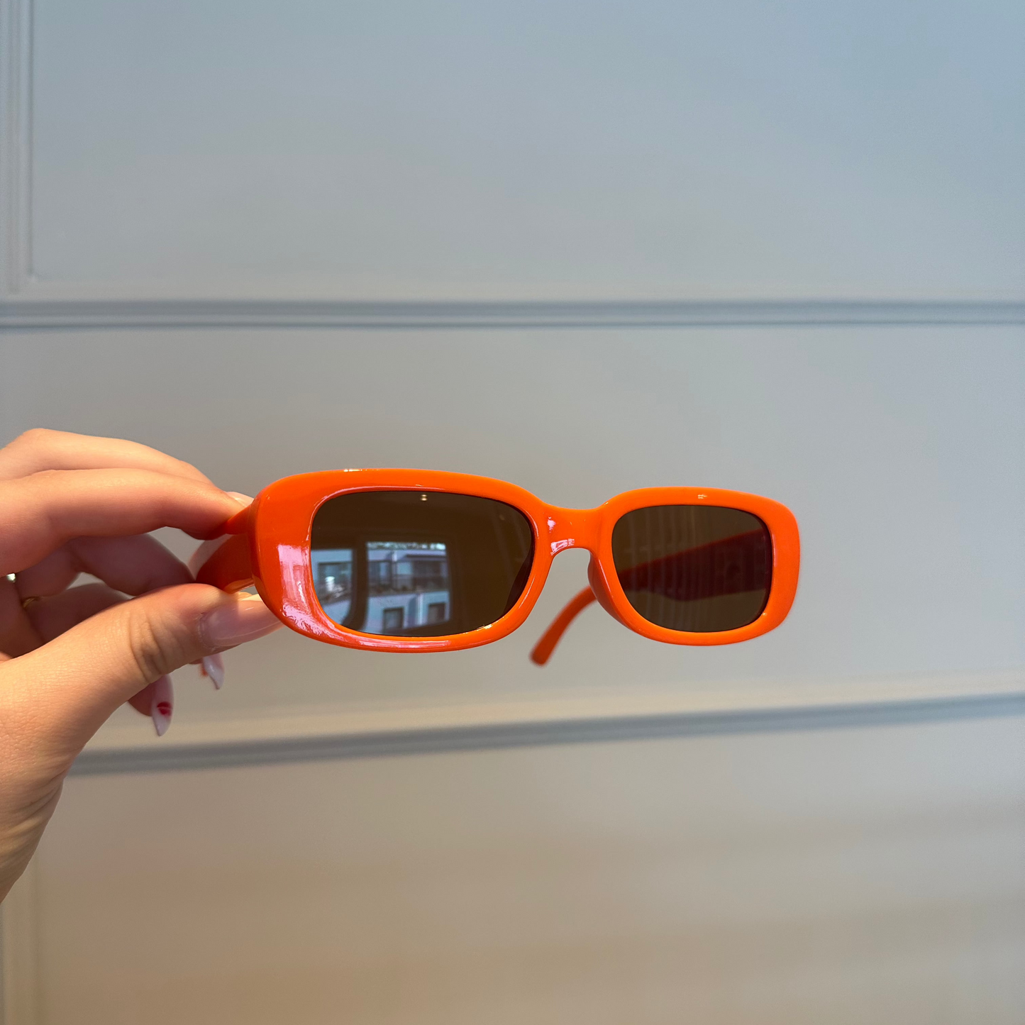 Ariana zonnebril oranje