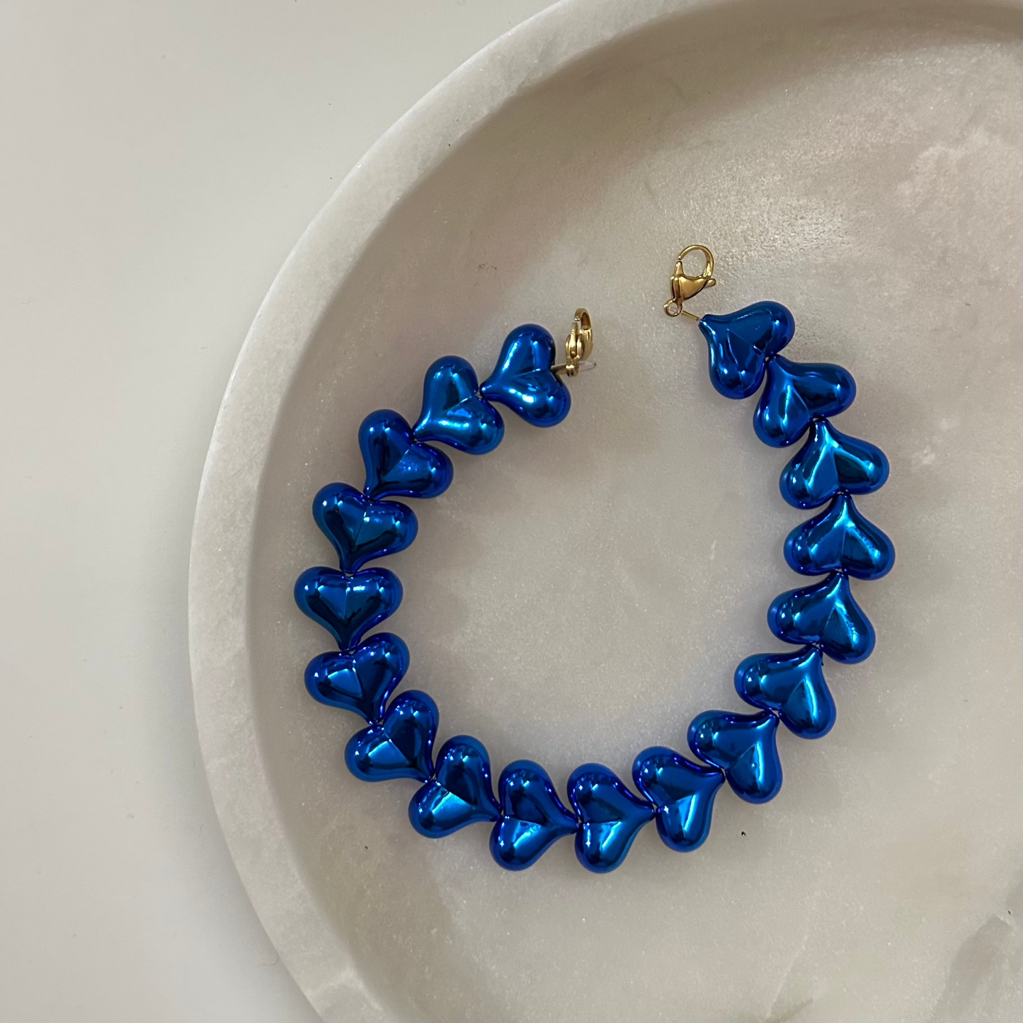 Heart phone cord - Metallic blue