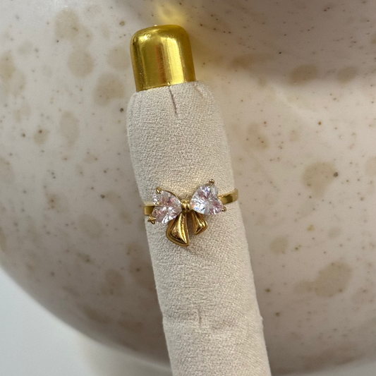 Sparkle bow ring